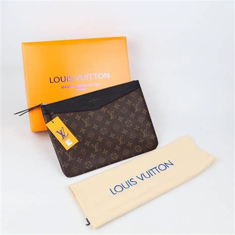 louis vuitton white key pouch|louis vuitton key pouch bloomingdale's.